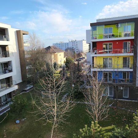 Airport Apartment Otopeni Luaran gambar