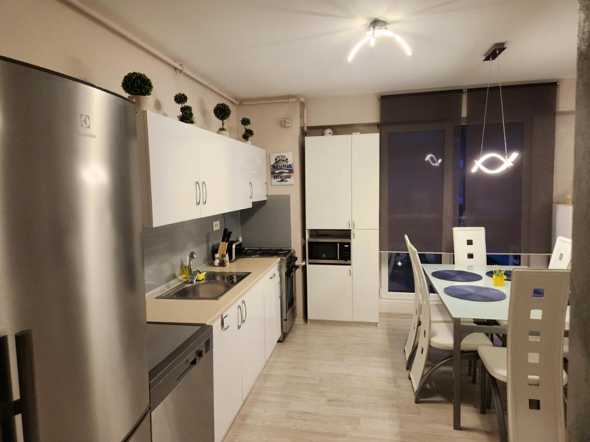 Airport Apartment Otopeni Luaran gambar