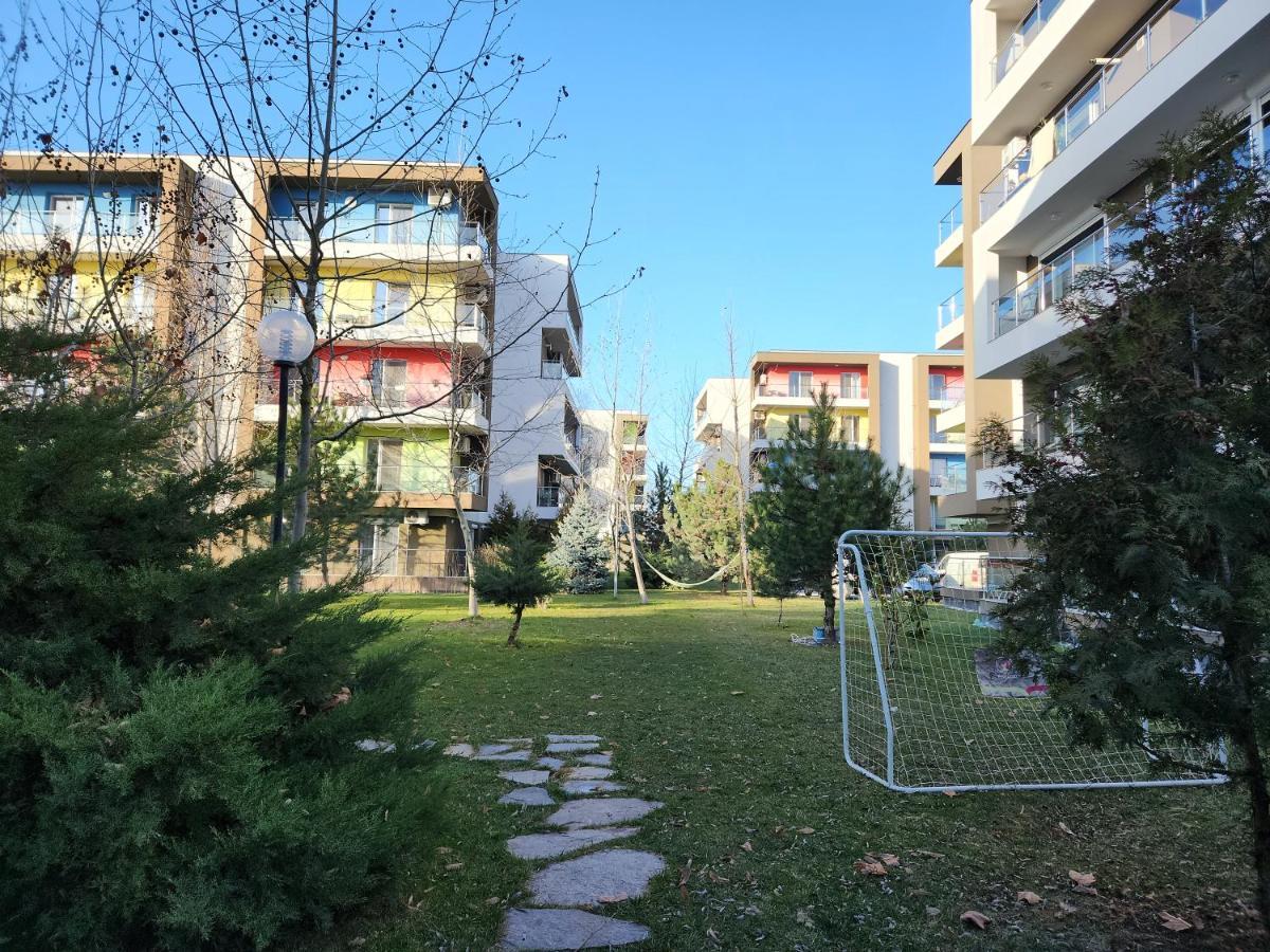 Airport Apartment Otopeni Luaran gambar